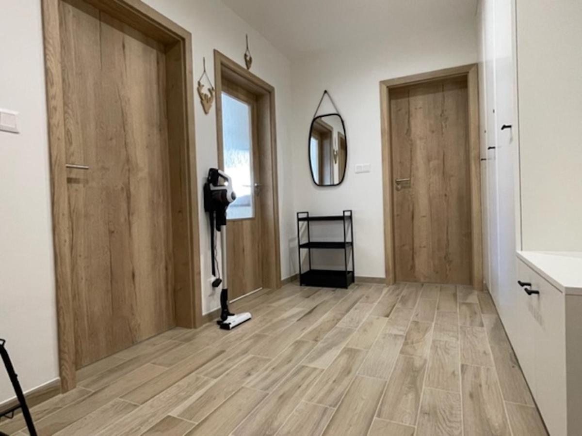Klinovec Apartments Luxury Loučná pod Klínovcem Exterior foto
